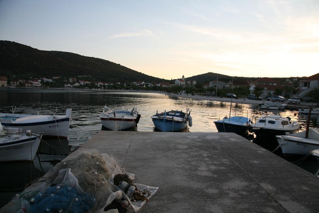 Apartment Laguna Vinišće Eksteriør bilde