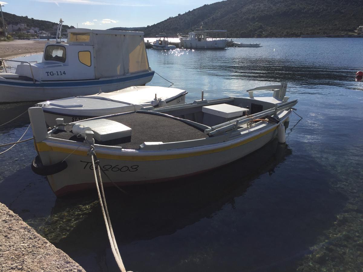 Apartment Laguna Vinišće Eksteriør bilde